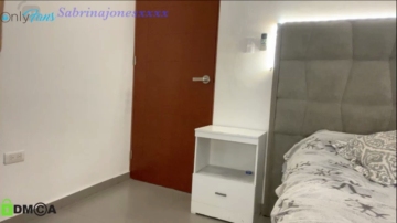 Sabrinajonesxxx_  06-12-2021